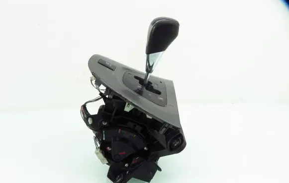 Toyota Auris 150 Gear shifter/selector 8945152020