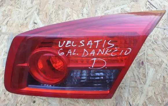 Renault Vel Satis Tailgate rear/tail lights 8200014363 DJ73