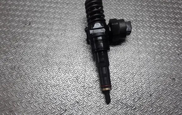 Ford Galaxy Fuel injector 038130073AC