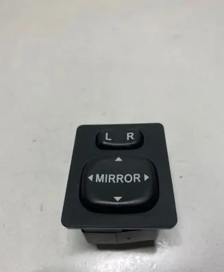Toyota Corolla Verso AR10 Wing mirror switch 769746F 183574