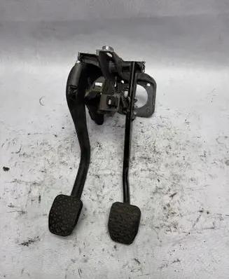 BMW 3 E46 Brake pedal 2229128