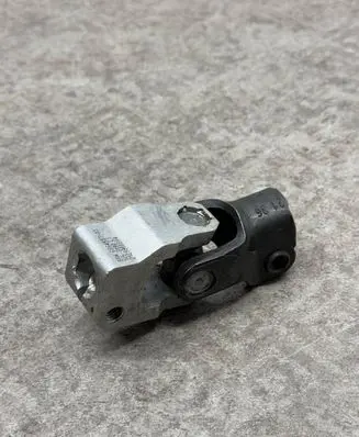 BMW i3 Steering column universal joint 6864587
