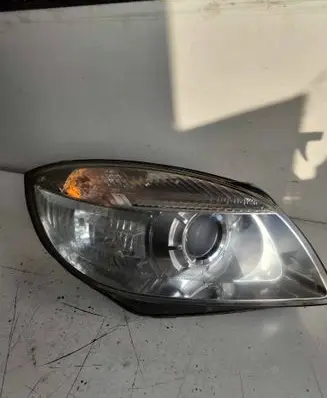 Skoda Fabia Mk2 (5J) Headlight/headlamp 24783200R