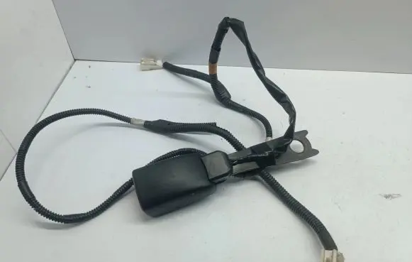 Lexus IS 220D-250-350 Front seatbelt buckle E034501 B480