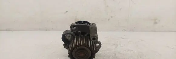 Volkswagen PASSAT B5 Water pump