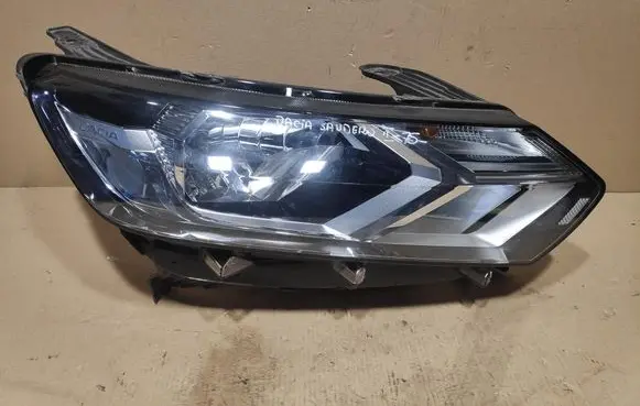 Dacia Sandero III Headlight/headlamp 260104188R