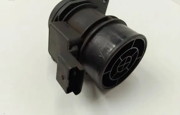 Volvo S40, V40 Mass air flow meter 7700114778