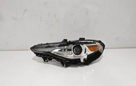 Alfa Romeo Giulia Headlight/headlamp 50564105