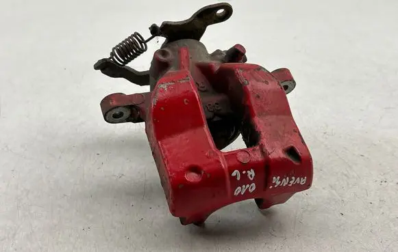 Toyota Avensis T270 Rear brake caliper