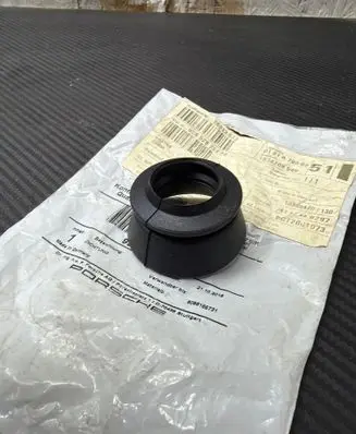 Porsche Macan (95B) Front shock absorber dust cover boot A58000001