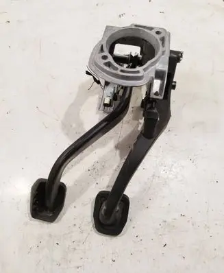 BMW 1 F20 F21 Pedal assembly 678711 C4005569SE