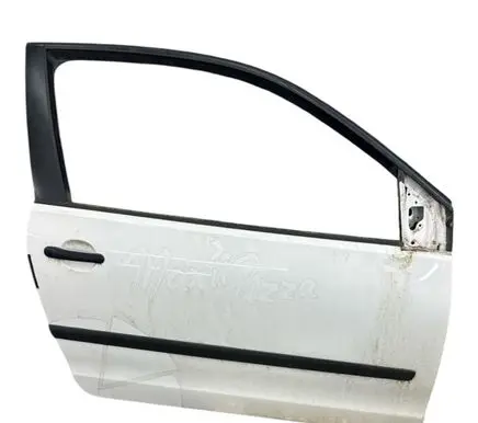 Volkswagen Polo IV 9N3 Front door 6Q3831056K