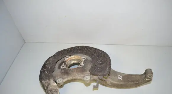 BMW 5 G30 G31 Front wheel hub 6884385 31206884385