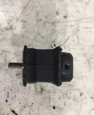 Mercedes-Benz Sprinter W901 W902 W903 W904 Engine mount bracket 9012412513