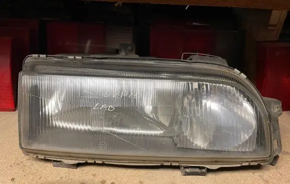 Ford Scorpio Headlight/headlamp 1305235101