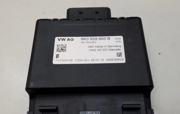 Audi A5 8T 8F Power management control unit 8K0959663B