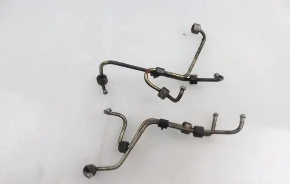 Toyota Corolla E110 Fuel injector supply line/pipe 