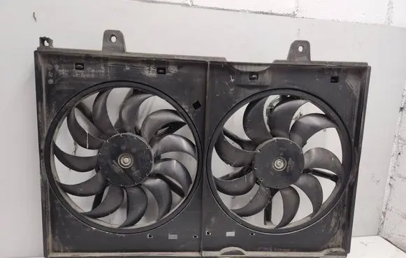 Nissan X-Trail T30 Electric radiator cooling fan A7501000 130M8423