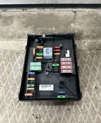Skoda Octavia Mk2 (1Z) Fuse module 1K0937125A 0741501559E