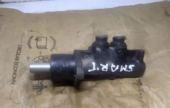 Master brake cylinder