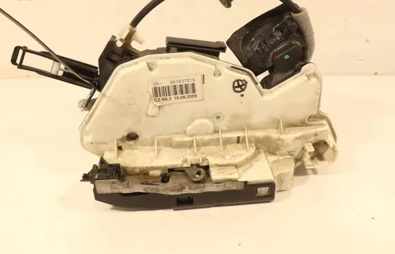 Volkswagen Polo V 6R Front door lock 5K18370015