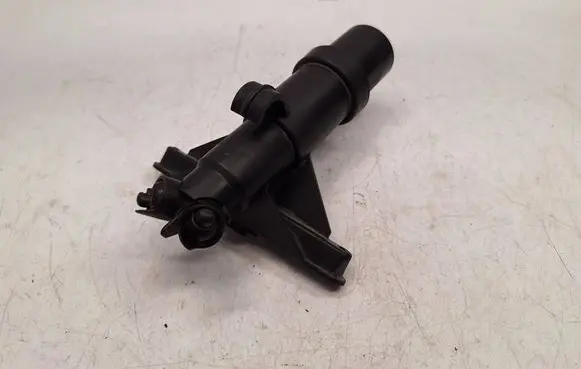 BMW 5 E60 E61 Headlight washer spray nozzle 61677038415
