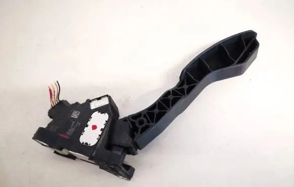 Toyota Verso Accelerator throttle pedal 7811002010 78110-02010