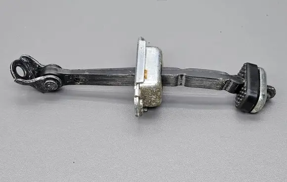 Honda CR-V Rear door check strap stopper 