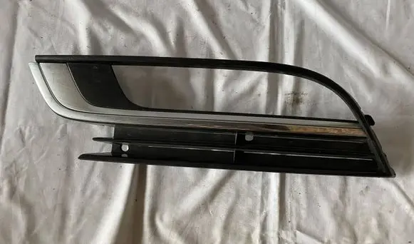 Volkswagen PASSAT CC Front bumper lower grill 3C8853665D