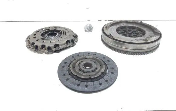BMW X3 F25 Clutch set kit 8605090 21218605090 7603849