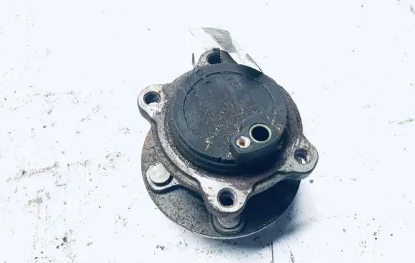 Ford Focus Rear wheel hub