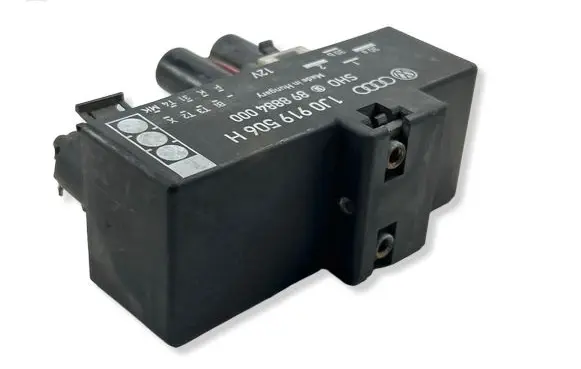 Volkswagen Golf IV Coolant fan relay 1J0919506H 898884000