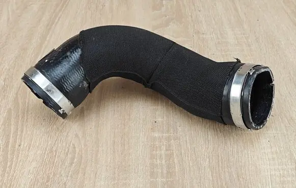 Audi Q5 SQ5 8R Intercooler hose/pipe 8R0145993B