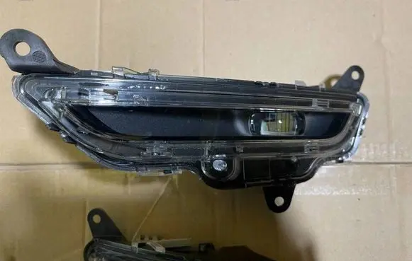 Land Rover Evoque II Front fog light K8D215201