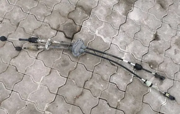Citroen Berlingo Gear shift cable linkage 9672434480 9515045G