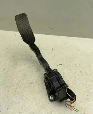 Mazda 2 Accelerator throttle pedal K42387410 12J05D00158 DF71