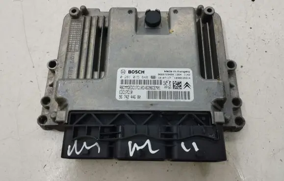 Citroen DS3 Engine control unit/module 9674244680 0281015848