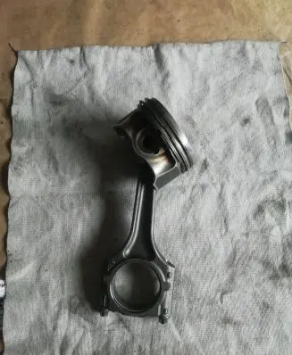 Audi Q5 SQ5 Piston with connecting rod 18061406HBP 8245553