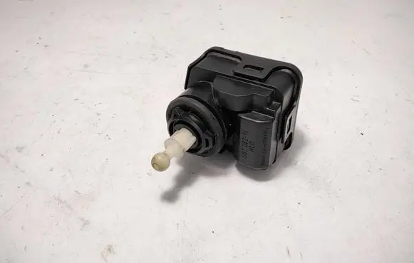 Audi A6 S6 C5 4B Headlight level adjustment motor 4B0941295