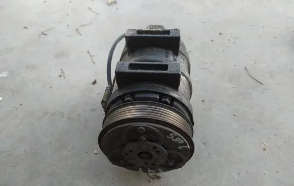 Volvo S60 Air conditioning (A/C) compressor (pump) 9171996