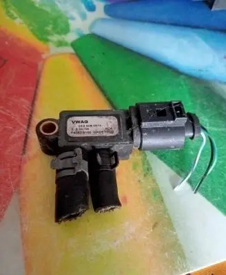 Citroen Berlingo Exhaust gas pressure sensor 03G906051A
