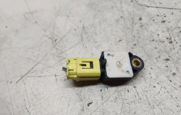 Toyota Avensis T250 Airbag deployment crash/impact sensor 8983405020 0267276796