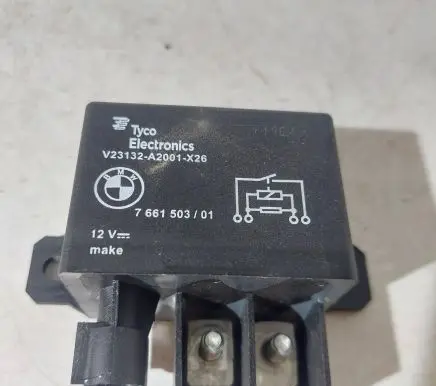 BMW 5 F10 F11 Coolant fan relay 766150301