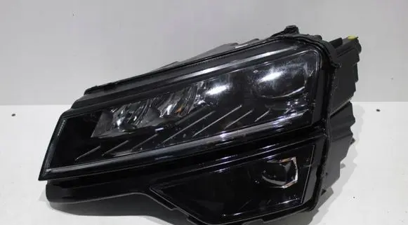 Skoda Karoq Headlight/headlamp