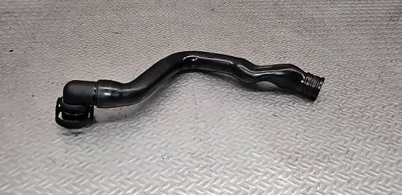 Volkswagen PASSAT B6 Breather/breather pipe/hose 