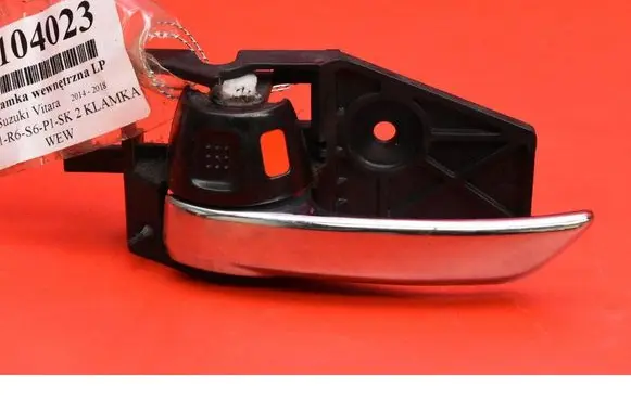 Suzuki Grand Vitara II Front door interior handle