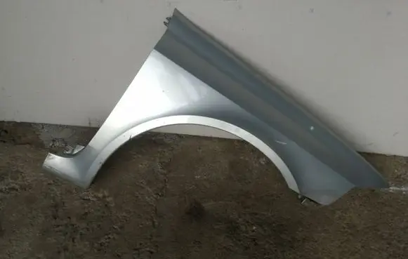 Renault Laguna II Fender 8200129521
