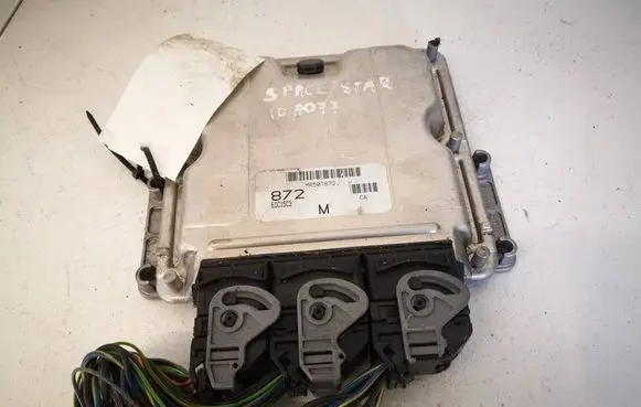 Mitsubishi Space Star Engine control unit/module 0281010438