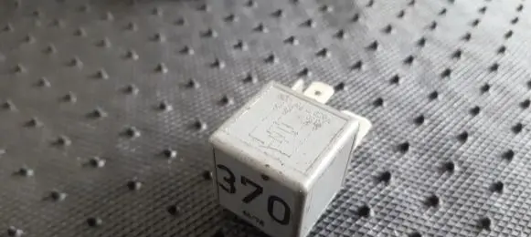 Audi A4 S4 B7 8E 8H Other relay 8D0951253 V23134-J52-X300