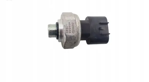 Toyota Avensis T270 Fuel pressure sensor 4990007880